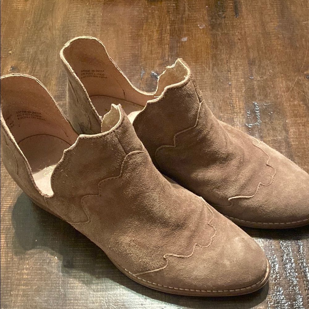 Seychelles Reservoir Booties Ladies size 7